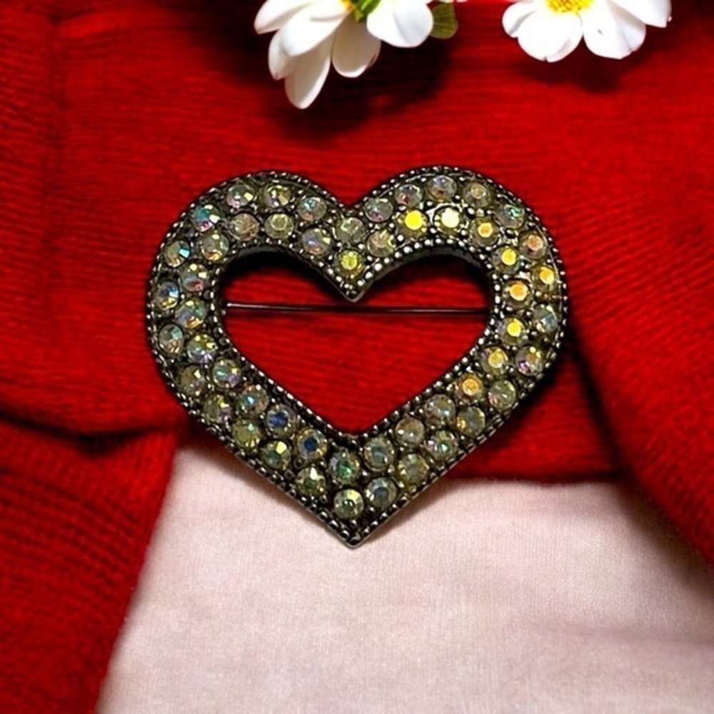 Vintage Heart Brooch - Made in the USA